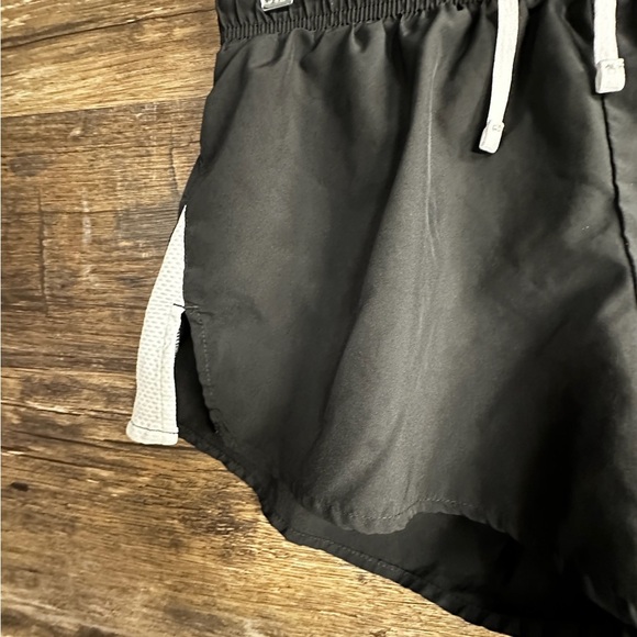Nike Black Performance Athletic Shorts Small - Picture 5 of 11